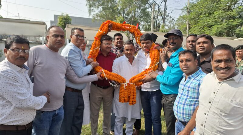 रामगढ़ में बन्ना गुप्ता का जोरदार स्वागत