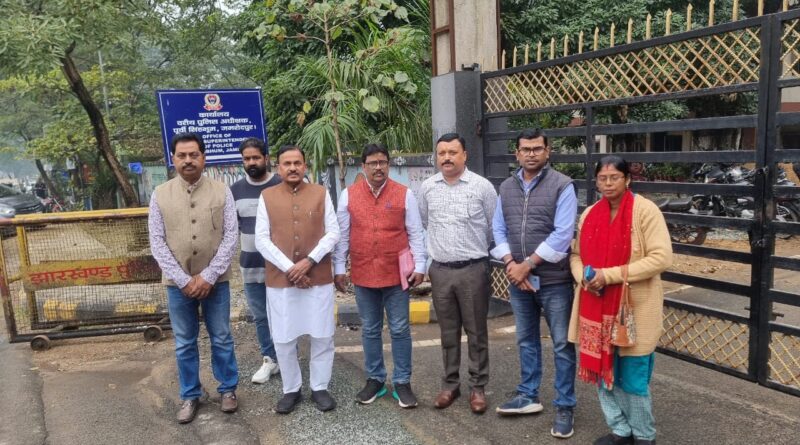 भाजपा प्रतिनिधिमंडल जिसने एसएसपी से भेटकर उन्हें ज्ञापन सौपा