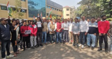 उपायुक्त को ज्ञापन देने पहुंचा प्रतिनिधिमंडल